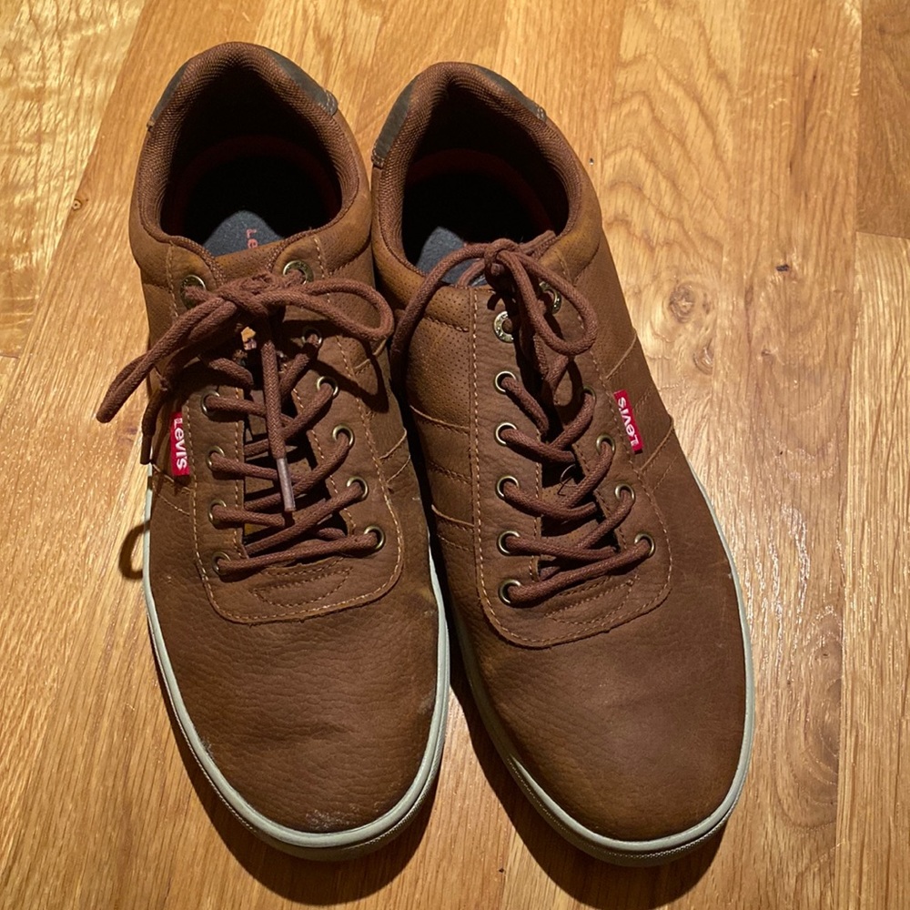 Levi’s casual shoes size 11